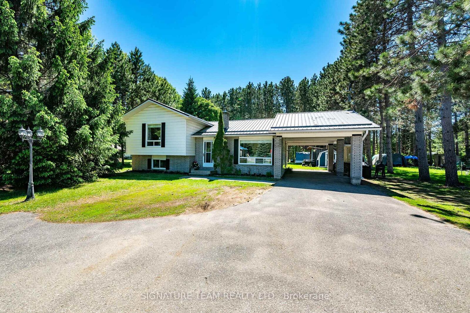 Property Photo:  2381 Simpson Pit Road  ON K0J 2J0 
