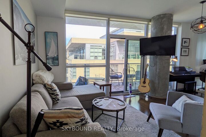 Property Photo:  478 King Street W 1116  ON M5V 0A8 