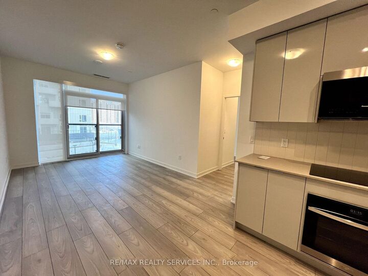 Property Photo: 10 Abeja Street 426 ON L4K 0R4