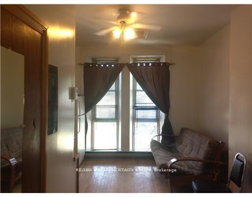 Property Photo:  89 Princess Street 11  ON K0G 1K0 
