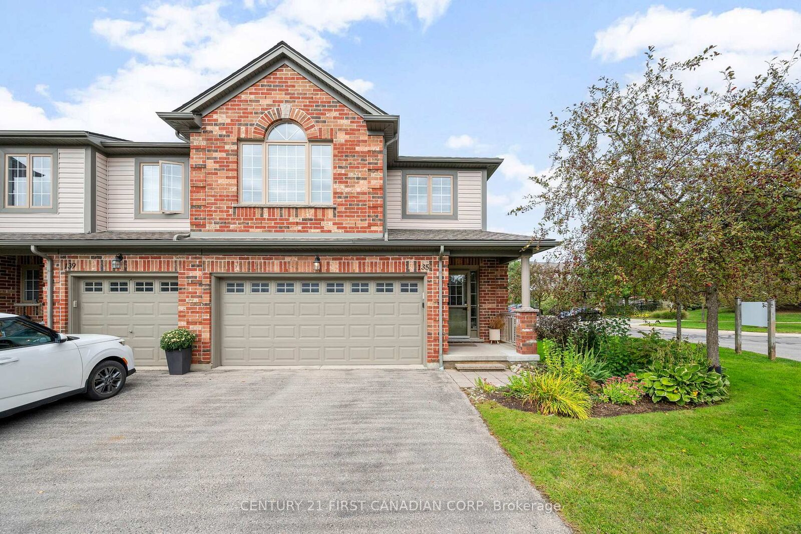 Property Photo: 600 Hyde Park Road 135 ON N6H 5W8