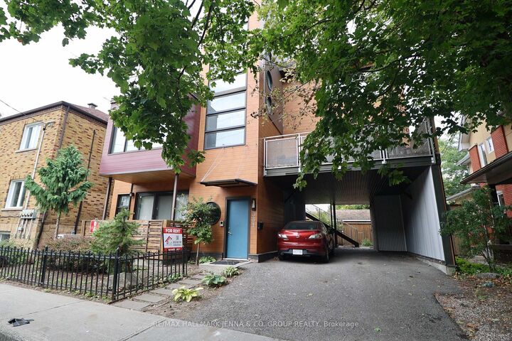 Property Photo:  331 Osgoode Street 3  ON K1N 1H2 