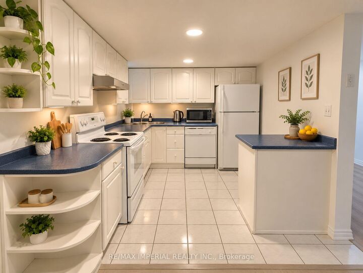 Property Photo: 493 Blackstock Road Bsm-2 ON L3Y 8H6