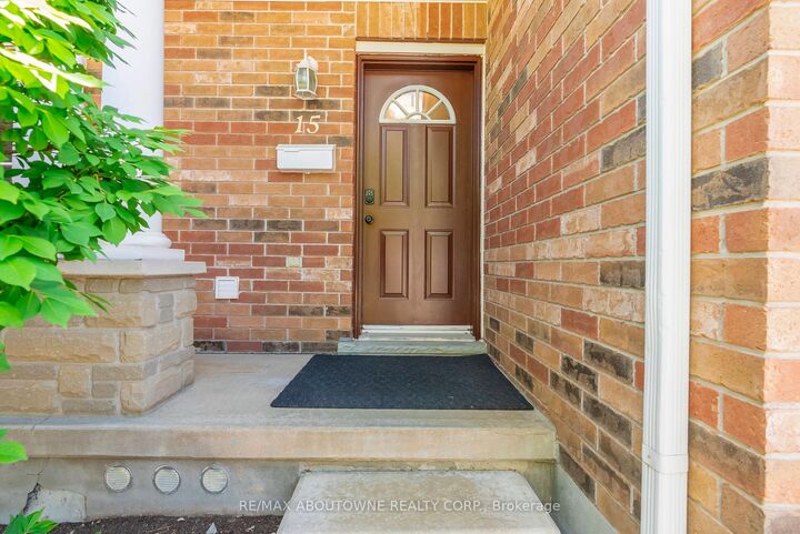 Property Photo:  151 Clairfields Drive E 15  ON N1L 1P5 