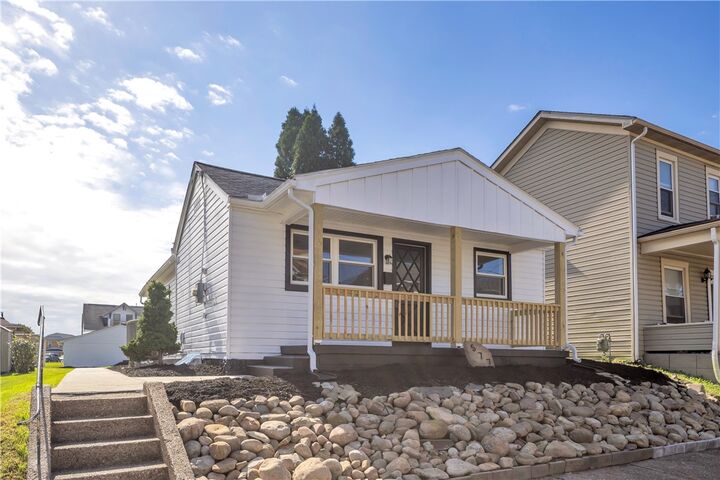 Property Photo: 577 Jefferson St PA 15074