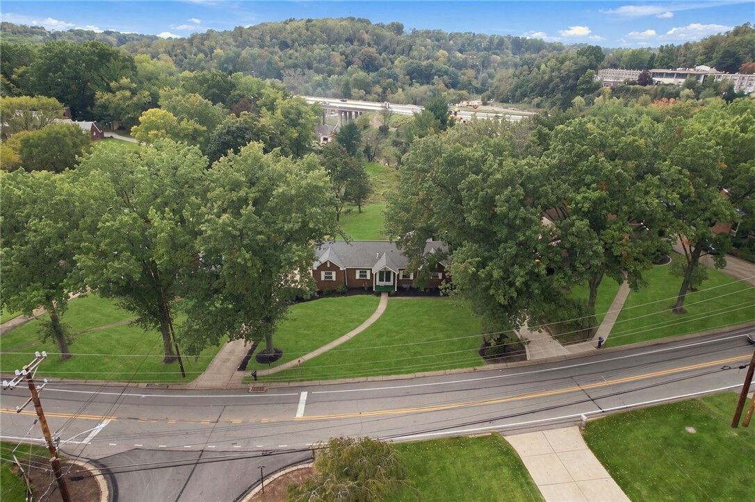 Property Photo: 3601 McCrady Rd PA 15235