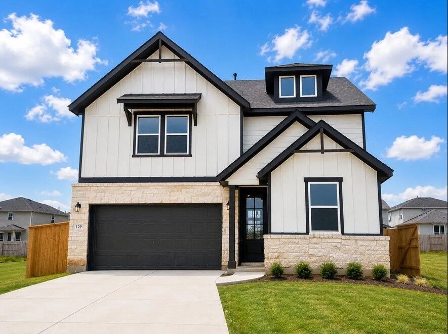 Property Photo: 140 Arlington Park Loop TX 78634