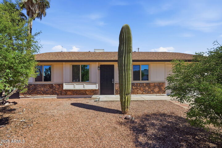 Property Photo: 2005 S Apache Drive AZ 85120