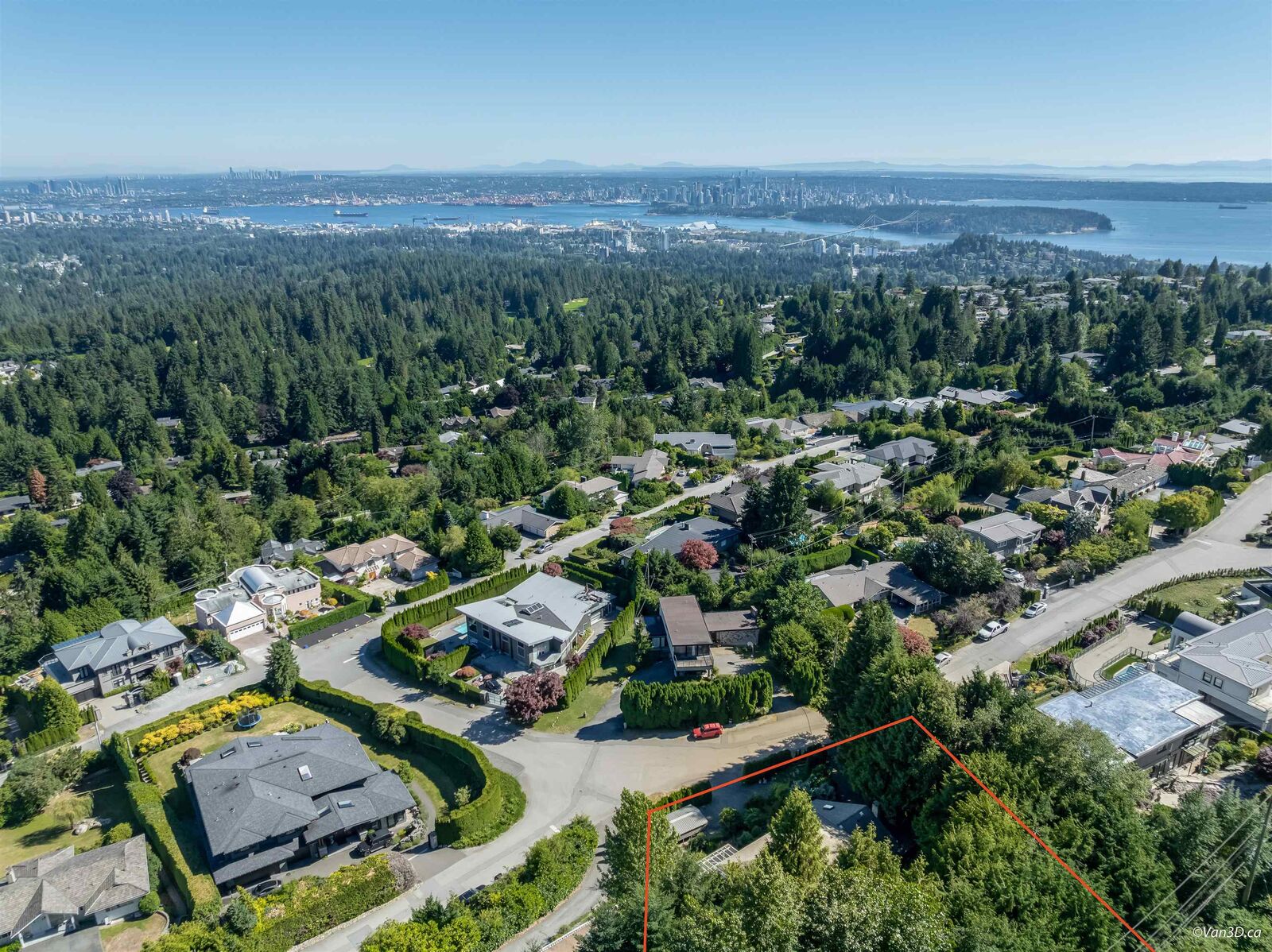 Property Photo:  661 Andover Crescent  BC V7S 1Y4 