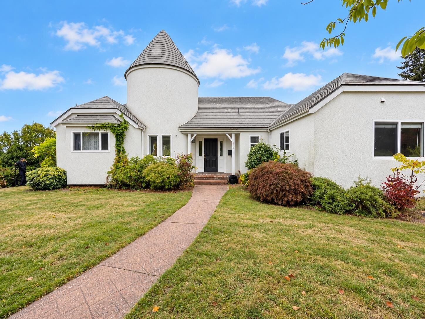 Property Photo:  408 Allen Drive  BC V4M 3B8 