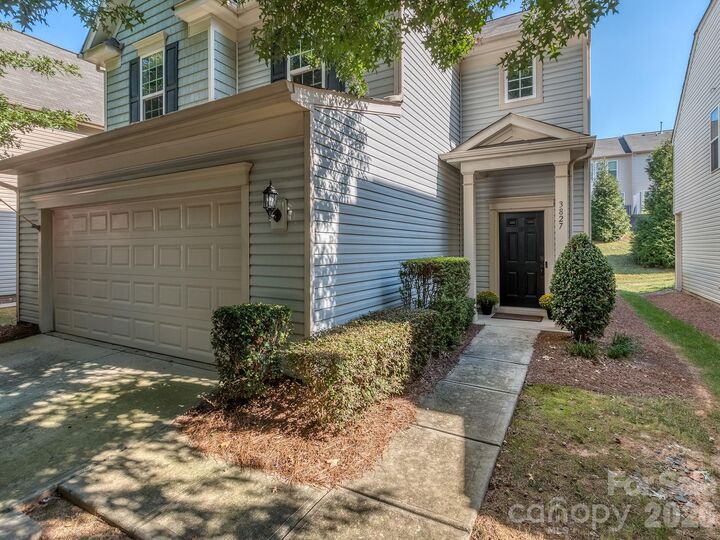 Property Photo:  3827 Park South Station Boulevard  NC 28210 
