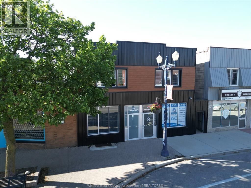 Property Photo: 806 Ottawa Street Main ON N8X 2C6