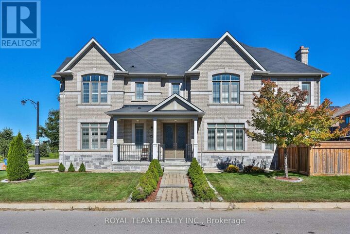 Property Photo:  636 McGregor Farm Trail  ON L3X 0H3 