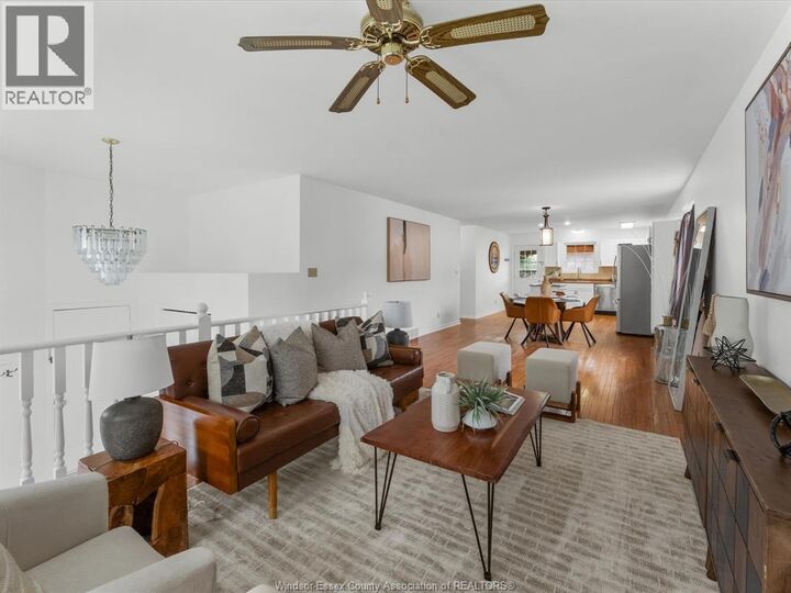 Property Photo:  342 Thorn Ridge Crescent  ON N9V 3X4 