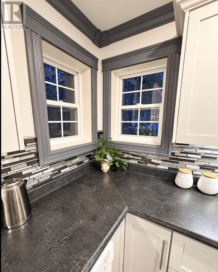 Property Photo:  82 Lincoln Road  NL A2A 1N5 