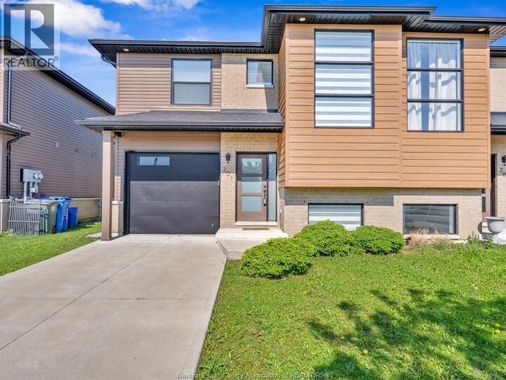 Property Photo:  201 Meadowview Avenue  ON N9V 0G1 