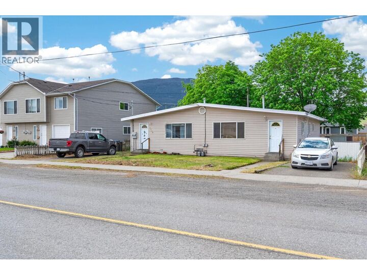 Property Photo:  2638 Clapperton Avenue  BC V1K 1B3 