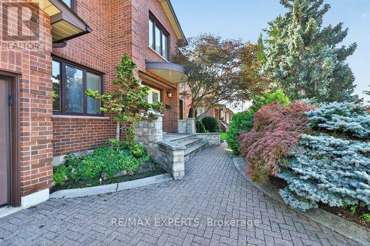 Property Photo:  96 Benjamin Drive  ON L4L 1H9 
