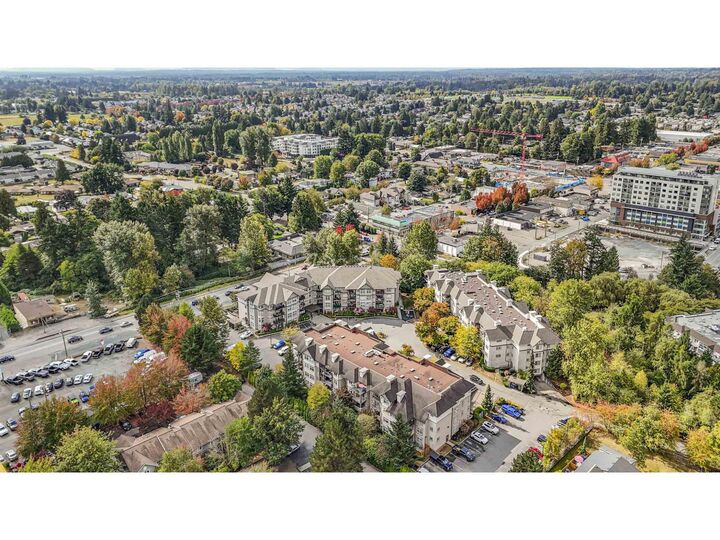 Property Photo:  27358 32 Avenue 469  BC V4W 3M5 