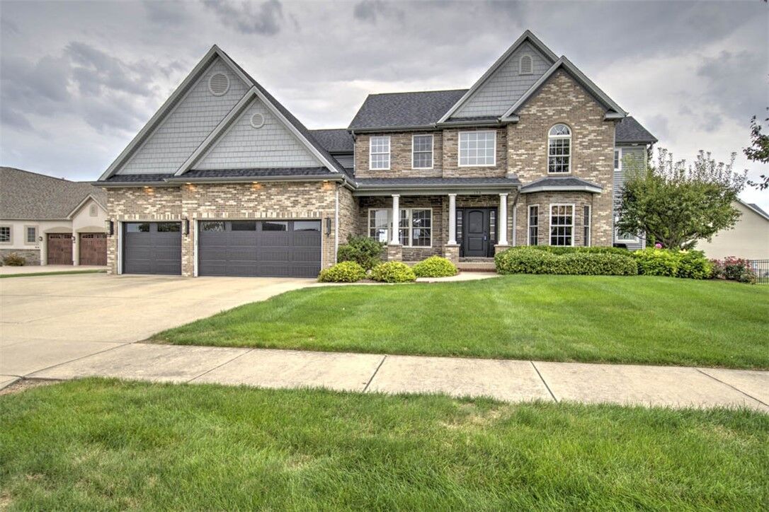 Property Photo:  176 Raptor Court  IL 62535 
