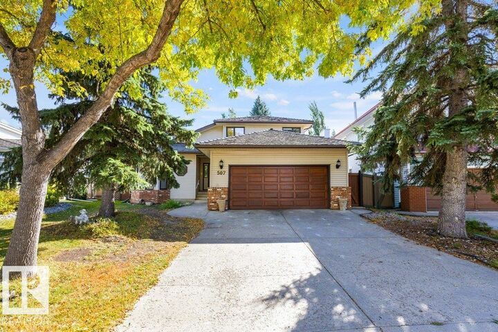 Property Photo:  507 Burton Close NW  AB T6R 2B2 