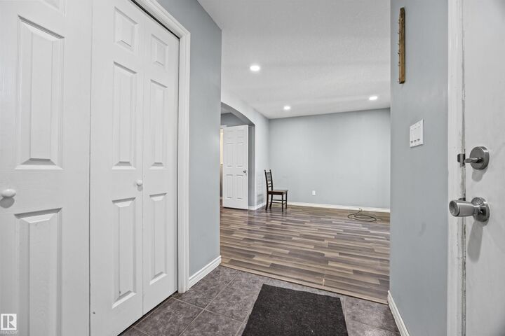 Property Photo:  9626 106 Avenue NW  AB T5H 0N4 