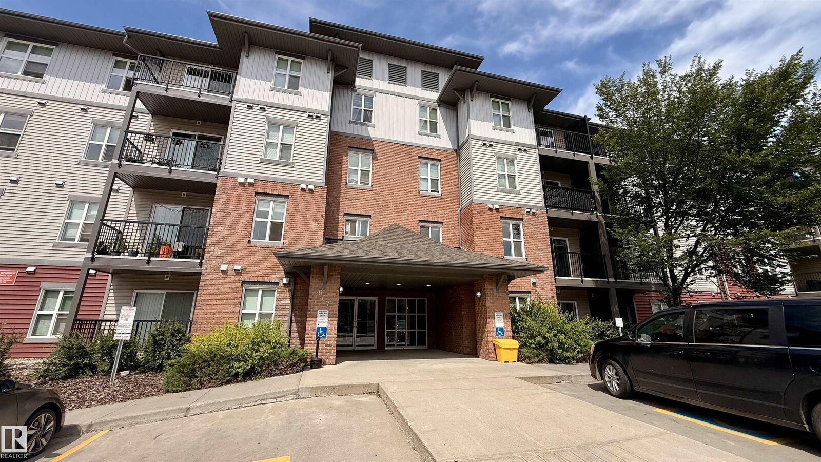 Property Photo:  667 Watt Boulevard SW 106  AB T6X 0Y2 