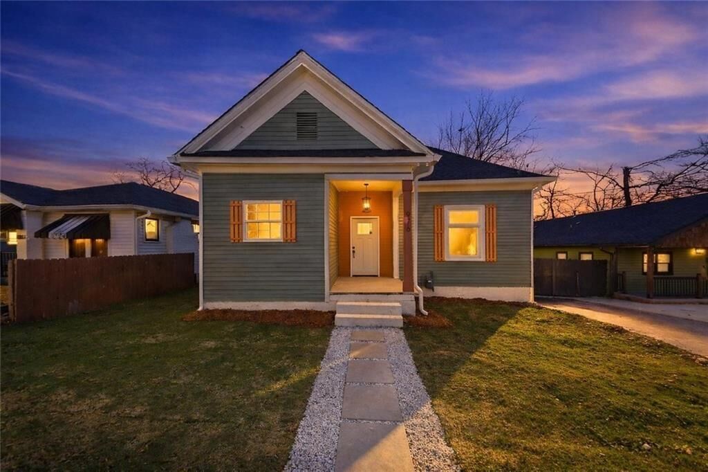 Property Photo:  976 Linam Avenue SE  GA 30315 