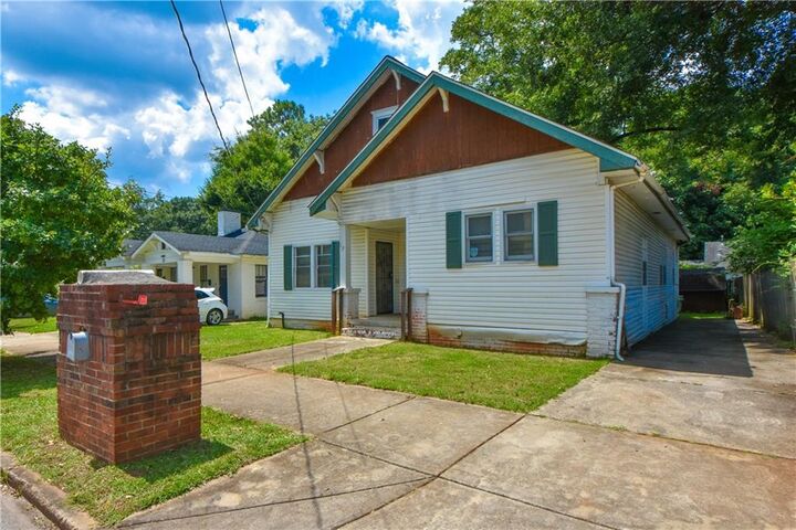 Property Photo:  19 Clifton Street  GA 30317 