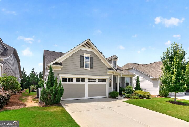 Property Photo: 510 Cottonwood Circle GA 30269