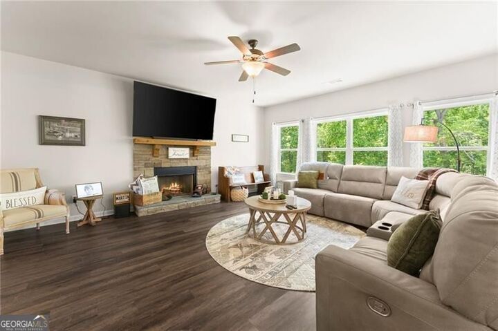 Property Photo: 176 Whelchell Valley Drive GA 30534