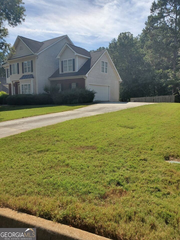 Property Photo:  3819 Martingale Drive SE  GA 30094 