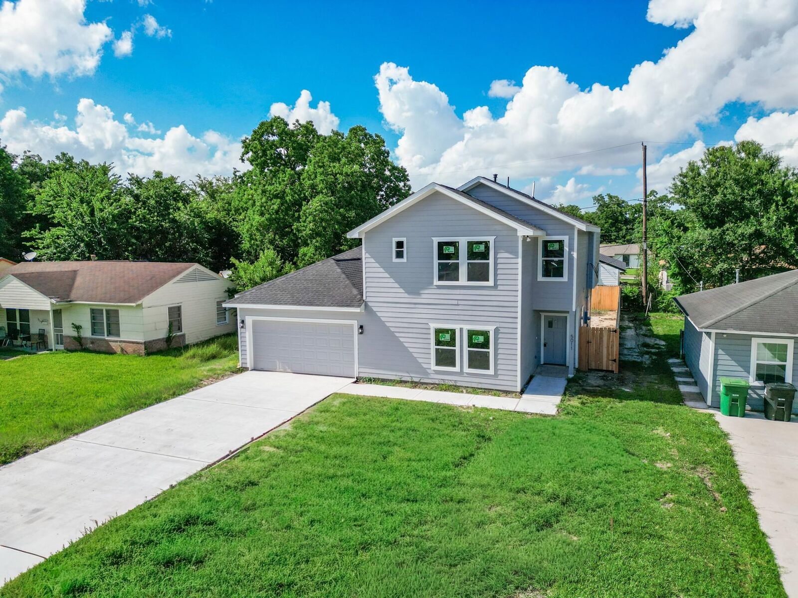 Property Photo:  5011 Yellowstone Boulevard  TX 77021 