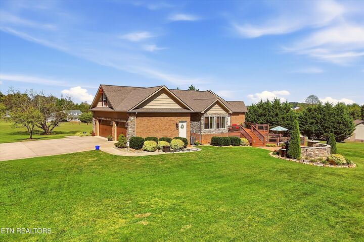 Property Photo: 5554 Ashbrook Lane TN 37801