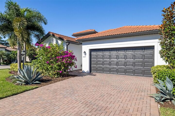 Property Photo:  4602 Royal Dornoch Circle  FL 34211 