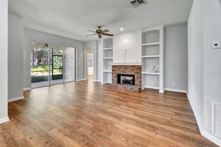 Property Photo:  107 Brookgreen Way  FL 32724 