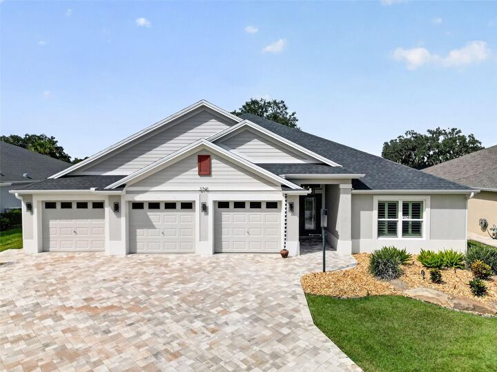 Property Photo:  2741 Dunham Drive  FL 32163 