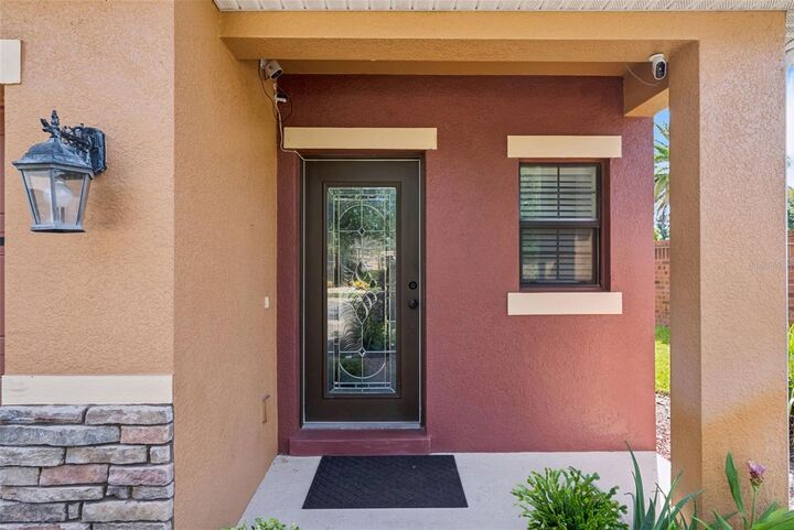 Property Photo:  1901 Glen Mist Cove  FL 32750 