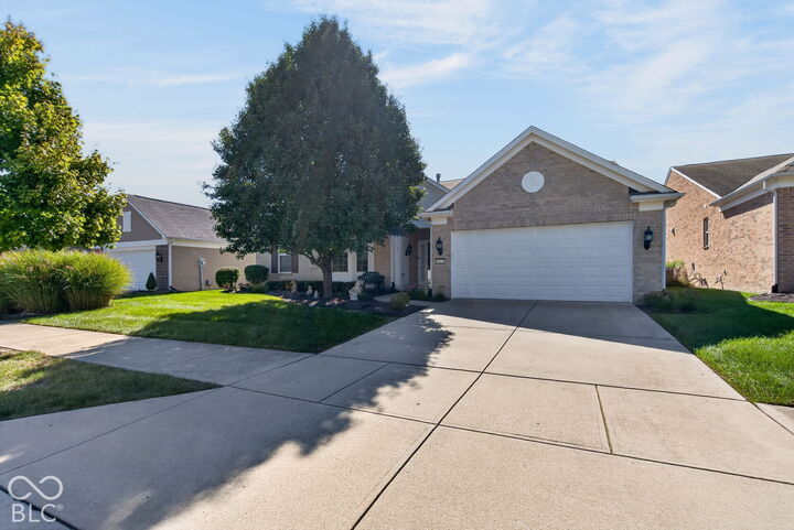 Property Photo: 16171 Oakford Trail IN 46037
