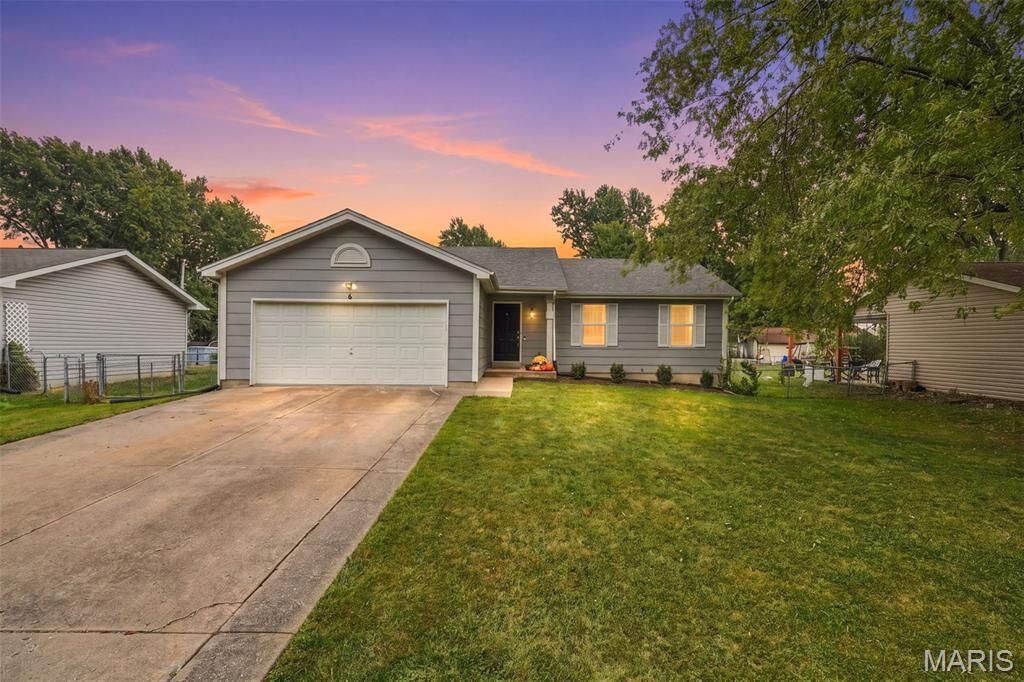 Property Photo:  6 S Perry Circle  MO 63366 
