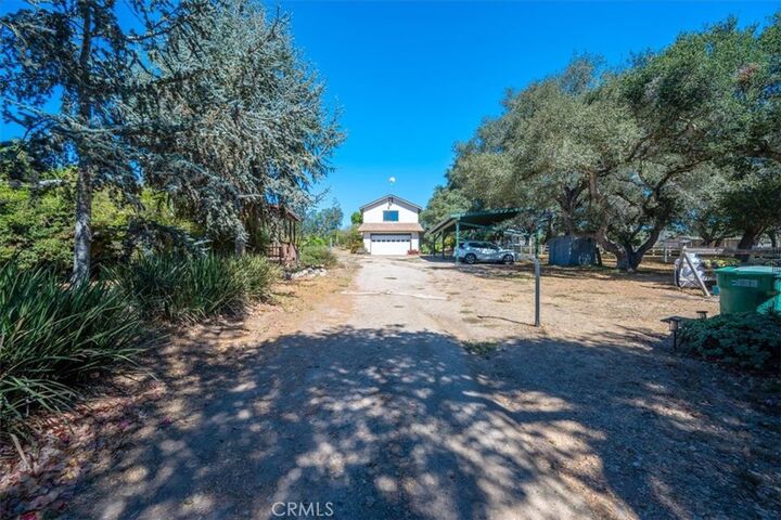 Property Photo:  1414 Pomeroy  CA 93420 