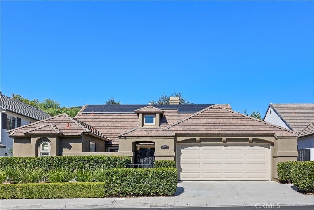Property Photo:  24121 Fairway  CA 92679 