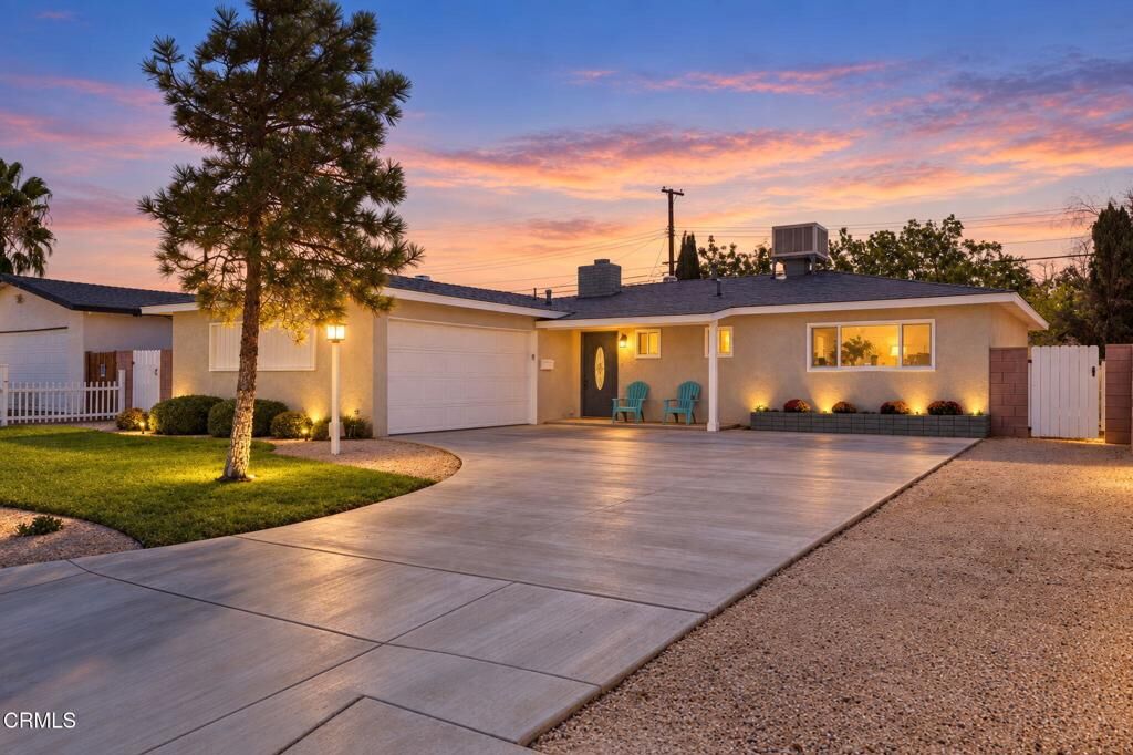 Property Photo:  43735 Gadsden Avenue  CA 93534 