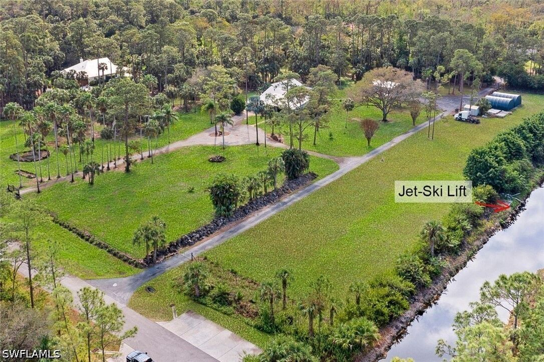 Property Photo:  840 Jung Boulevard W  FL 34120 