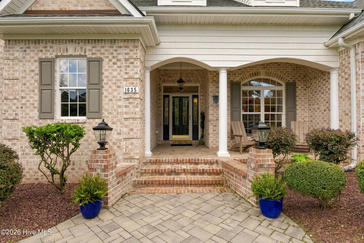 Property Photo:  1635 Grandiflora Drive  NC 28451 