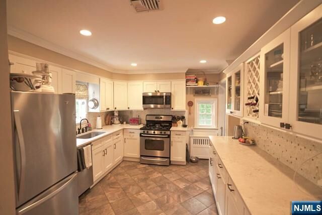 Property Photo:  237 Glen Avenue  NJ 07432 