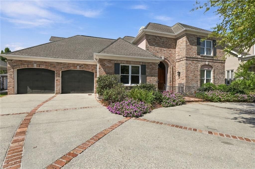 Property Photo:  4516 N Turnbull Drive  LA 70002 