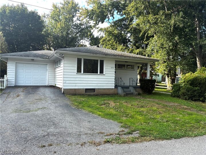 Property Photo:  650 Inez  OH 43920 