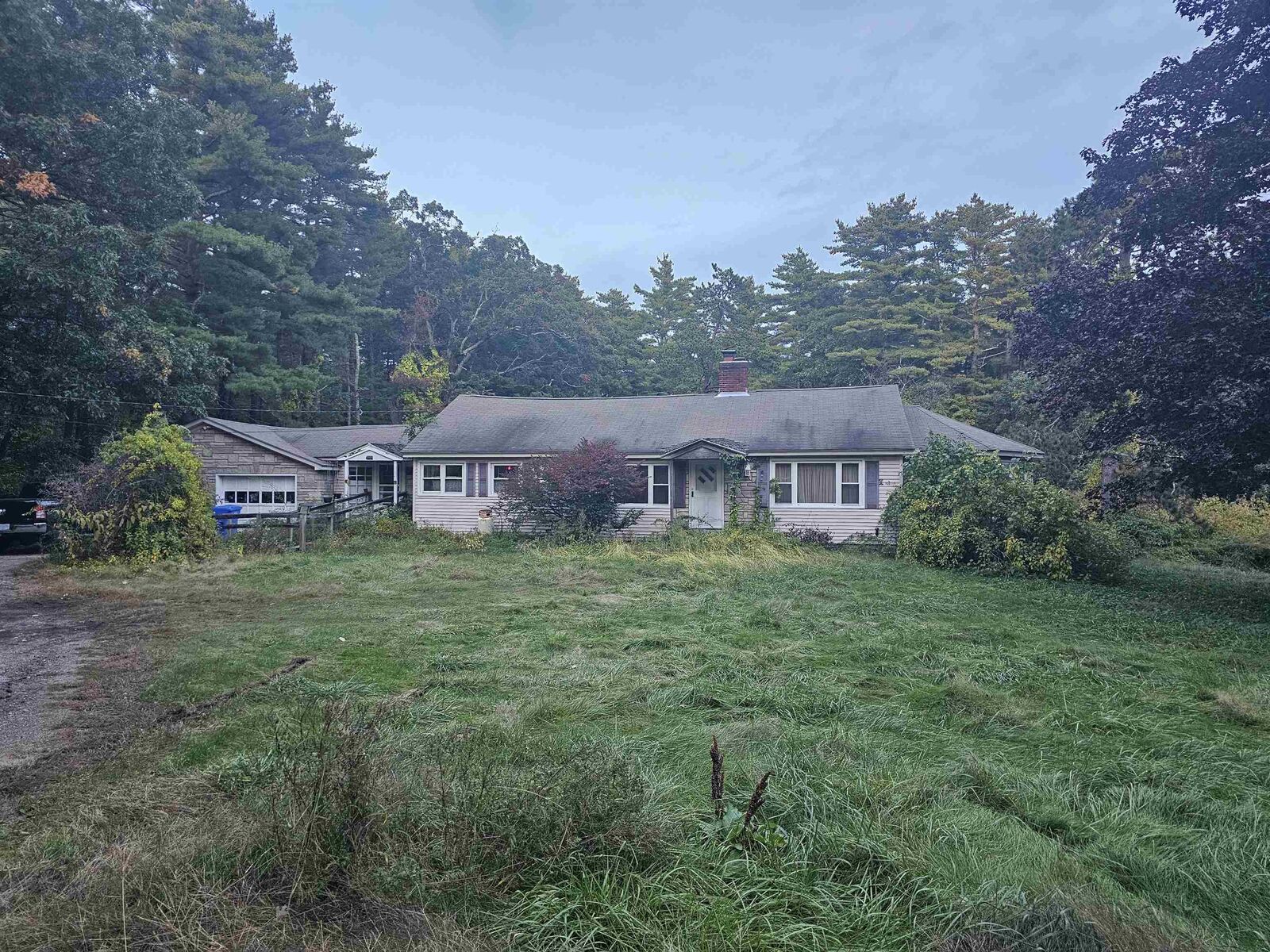 Property Photo: 108 Rockingham Road NH 03053
