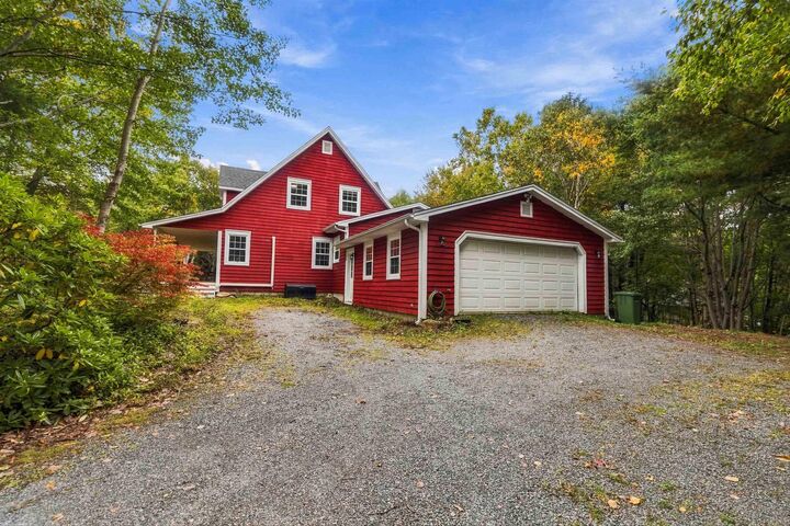 Property Photo:  85 Haliburton Crescent  NS B3Z 1P4 